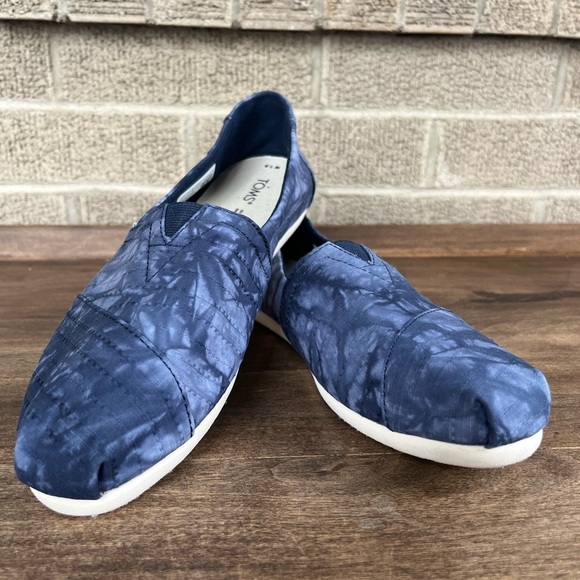 TOMS Alpargata Blue Tie-Dye Canvas Loafers Size 7.5 - Picture 1 of 10
